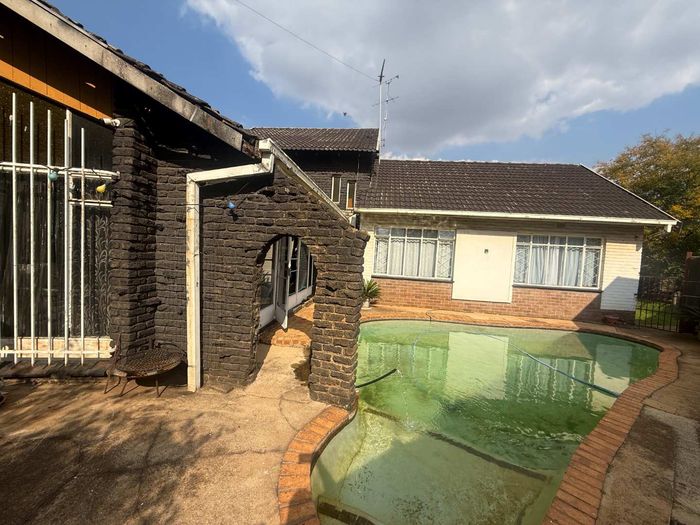 Property #2497966, House For Sale in Witpoortjie