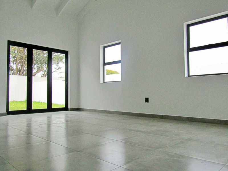 Nearly complete and looking for its owner - Photo 5