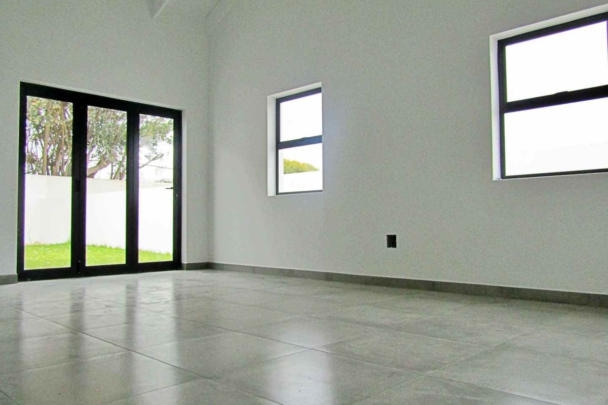 Nearly complete and looking for its owner - Photo 5