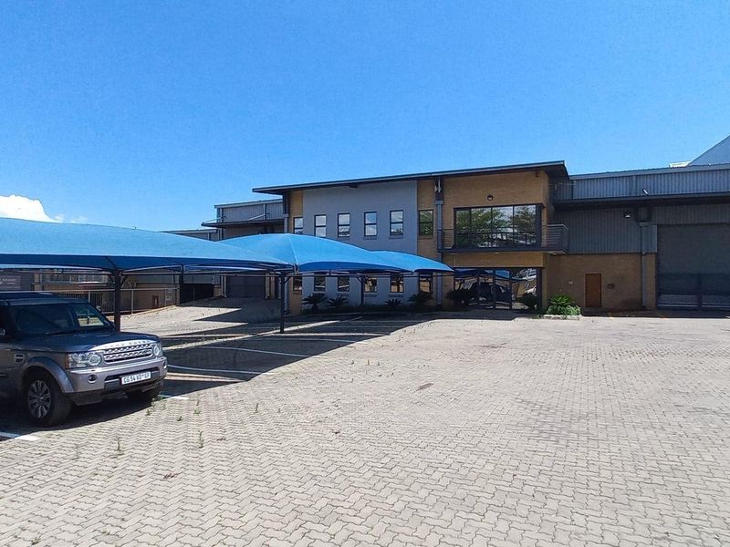 2 418m2 North Riding Warehouse To Let - Photo 4