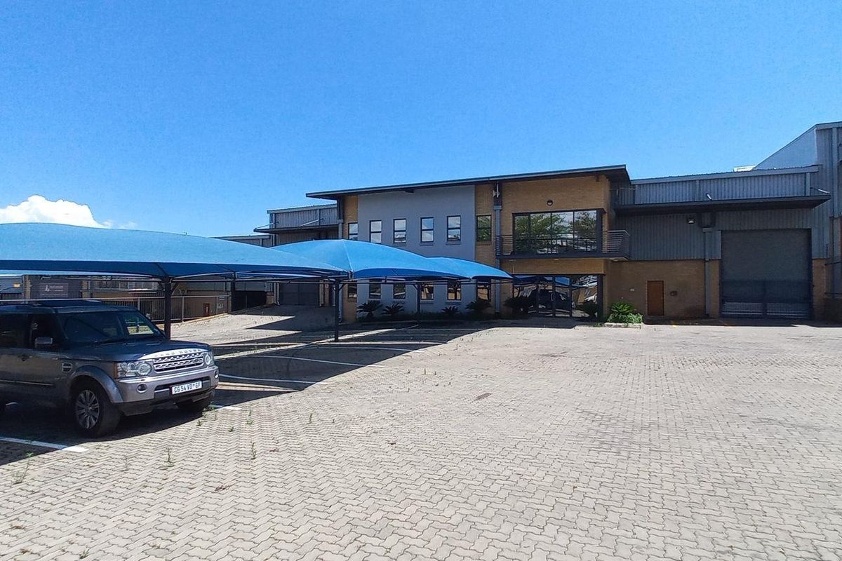 2 418m2 North Riding Warehouse To Let - Photo 4