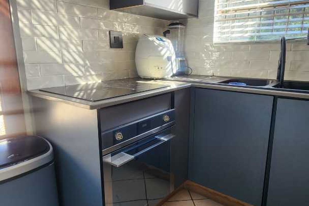 3 Bedroom House For Sale - Photo 5