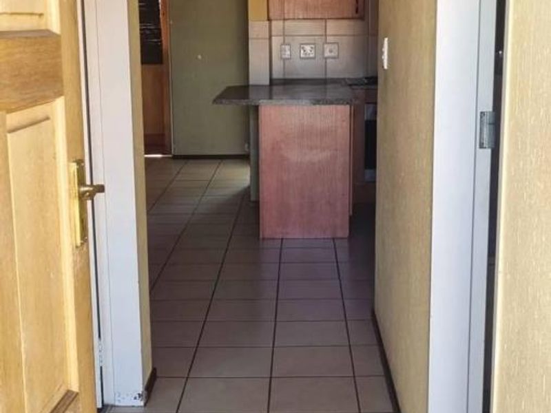 2 Bedroom Apartment for Sale in Pebble Falls - Photo 6