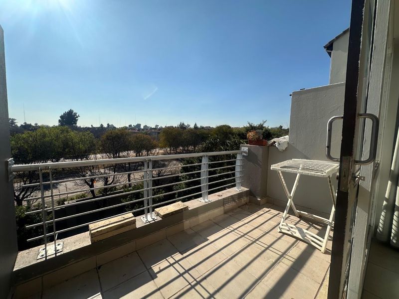 A spectacular location! - Photo 6