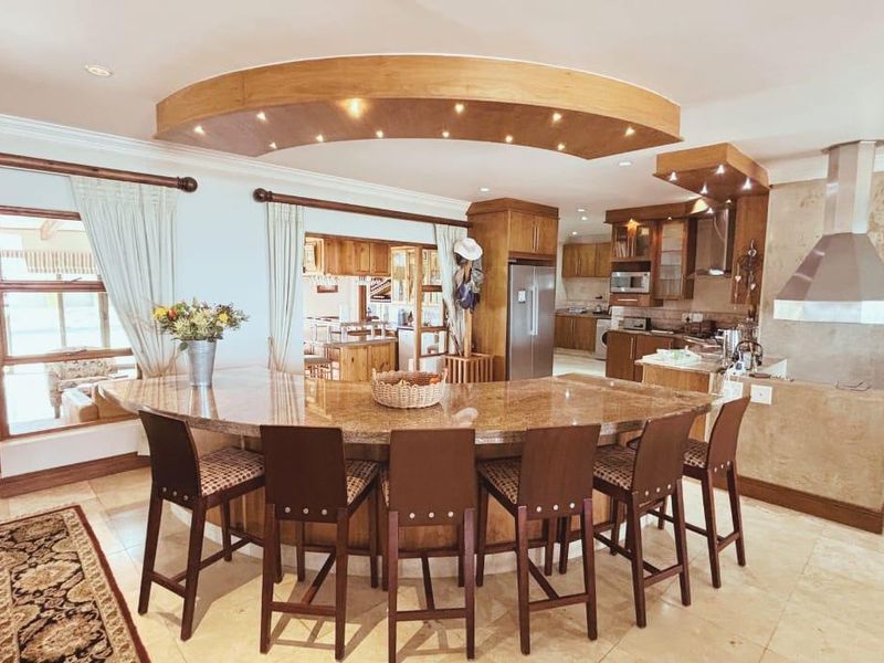 A Private Coastal Sanctuary | Where Luxury, Space & Family Comfort meet - Photo 10