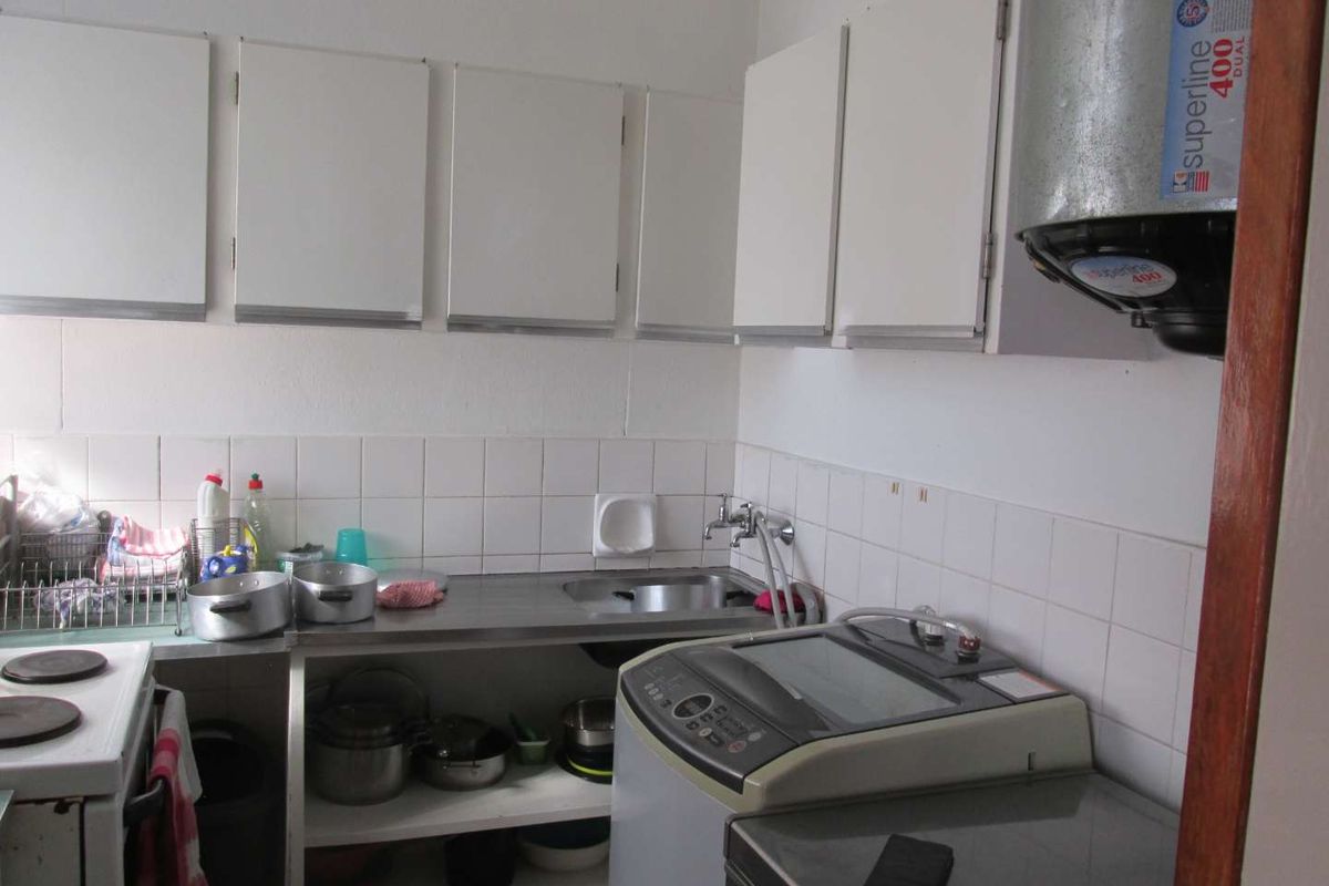 BEAUTIFUL, NEAT AND CLEAN [2] TWO BEDROOMS APARTMENT FOR SALE IN SUNNYSIDE [ JAN F E CELLIERS] - Photo 5