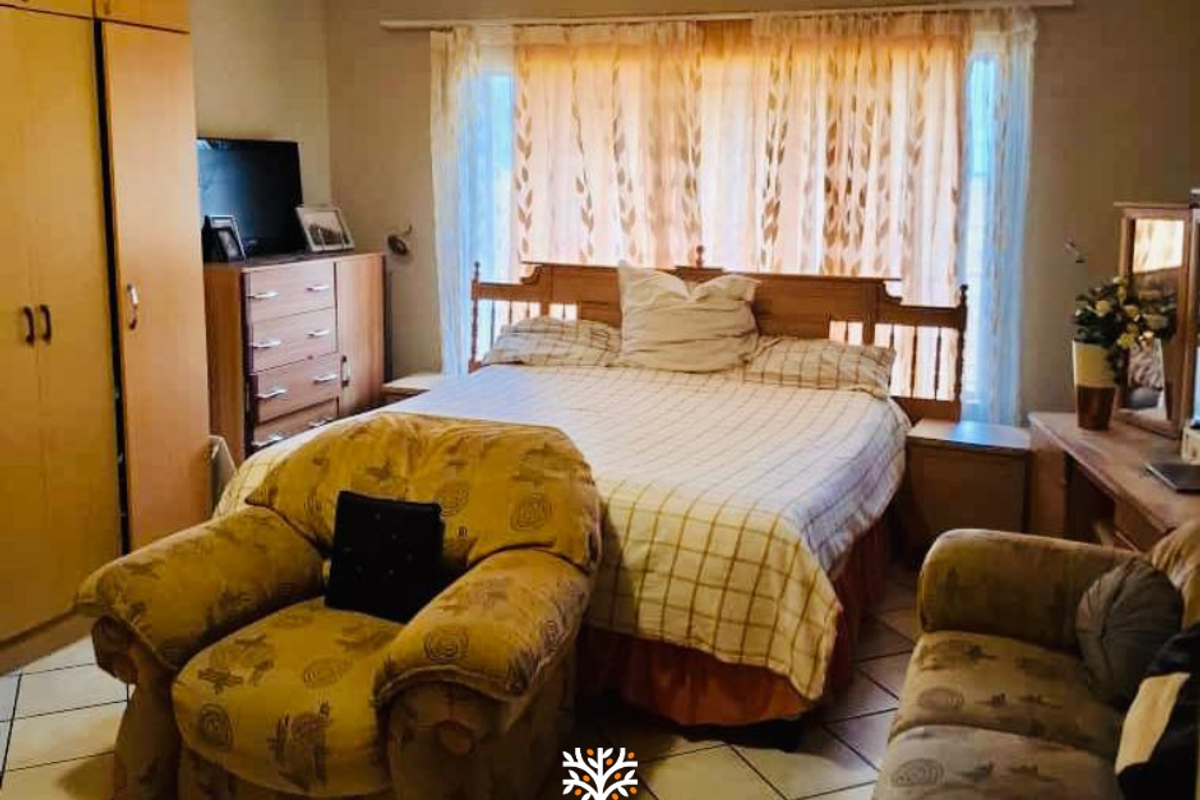 House For Sale in Pionierspark | N$4 100 000.00 - Photo 5