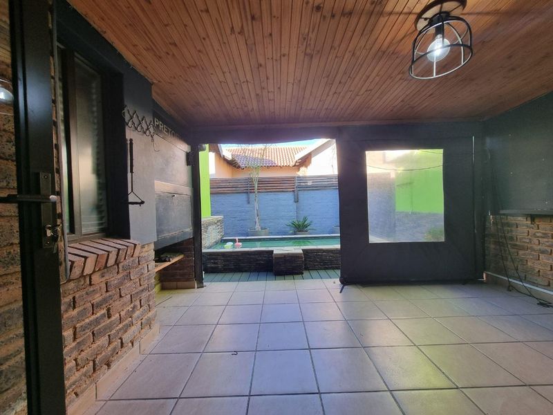 Well located in Estate - Photo 4