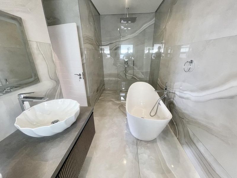 Hendra - Three-Level Luxury Residence – Izinga Park Estate - Photo 7