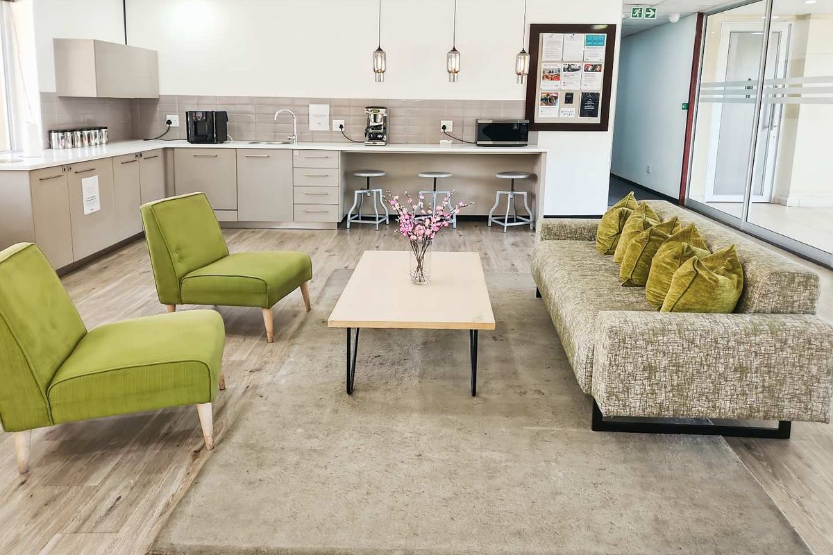 Discover many ways to work your way in Regus Woodmead Country Club Estate. - Photo 3