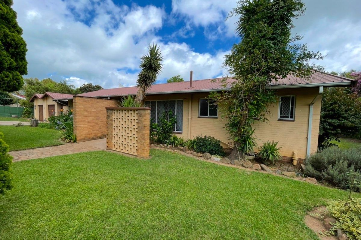 3 Bedroom home in Strathmore Park for sale - Photo 4