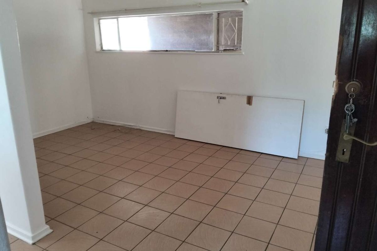 2 Bedroom townhouse for sale - Photo 2