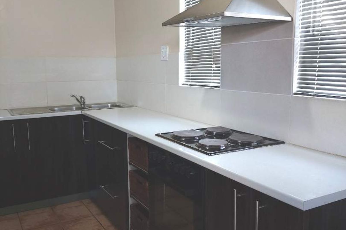 3 Bedrooms house for sale in Hlanganani - Photo 5