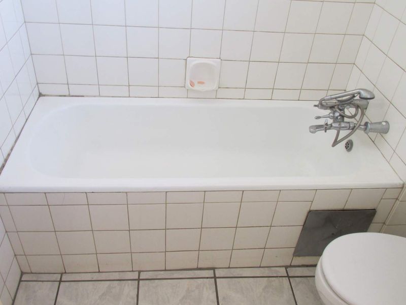 A BACHELOR FLAT TO RENT IN PRETORIA CENTRAL - Photo 7