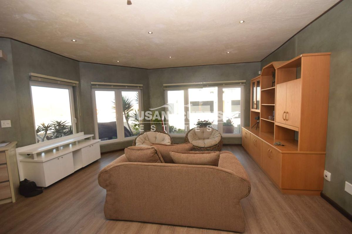 HOUSE WITH FLAT FOR SALE IN KRAMERSDORF - Photo 3