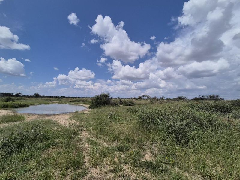 Exceptional Opportunity to Own a Well-Developed ±2,400 ha Large Stock Farm in the Sought-After Gobabis District. - Photo 4