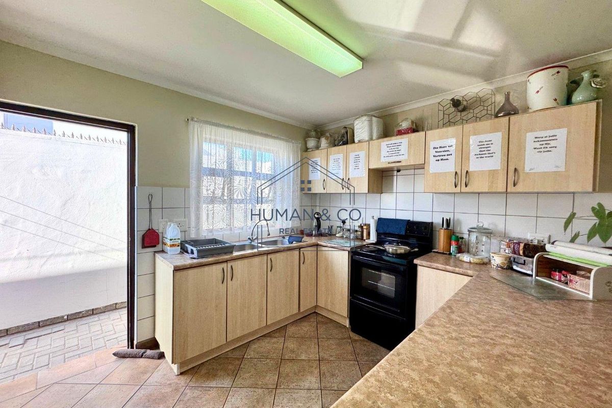 Modern ground floor townhouse near Lagoon and town center - Photo 3