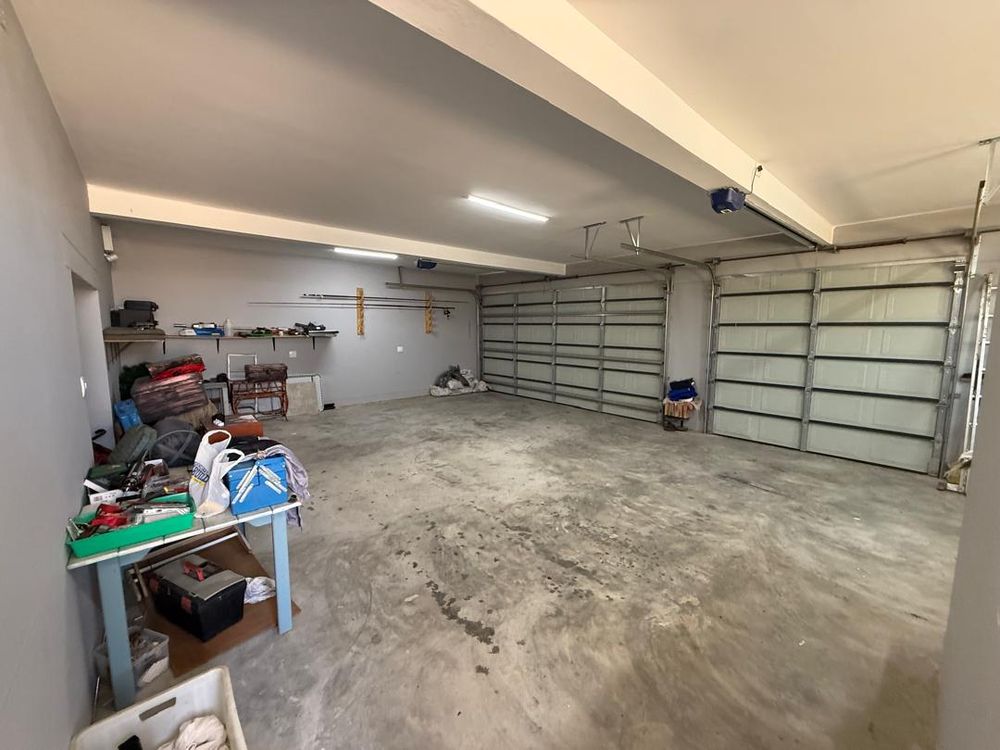 3x Garage parking