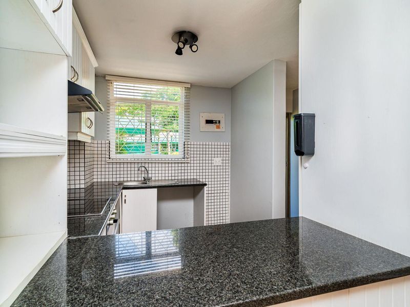 Modern Ground-Floor Flat in Hillcrest Centre - Photo 5