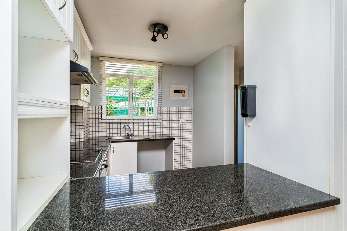 Modern Ground-Floor Flat in Hillcrest Centre - Photo 5