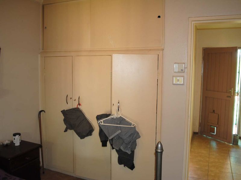 Well Priced this Cozy, Entry level 2 Bedroom home - Photo 7