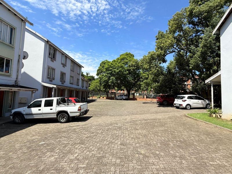 EXCELLENT INVESTMENT OPPORTUNITY IN SCOTTSVILLE, PIETERMARITZBURG - Photo 4