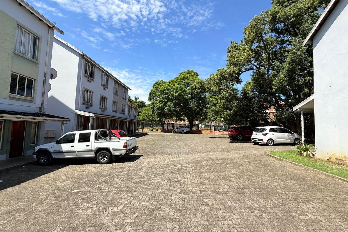 EXCELLENT INVESTMENT OPPORTUNITY IN SCOTTSVILLE, PIETERMARITZBURG - Photo 4