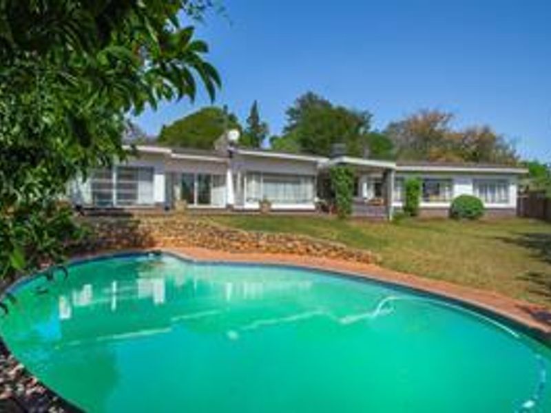 Spacious family haven in Noordhewuel. - Photo 3