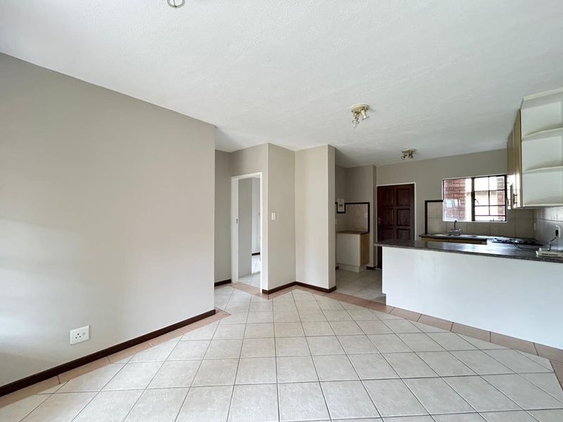 2 Bedroom Townhouse With A Private Garden - Photo 8