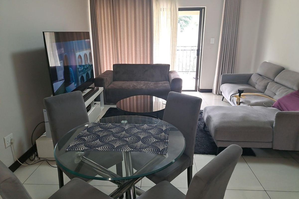 Modern 2-Bedroom Apartment in Secure Carlswald Complex with Balcony. - Photo 3