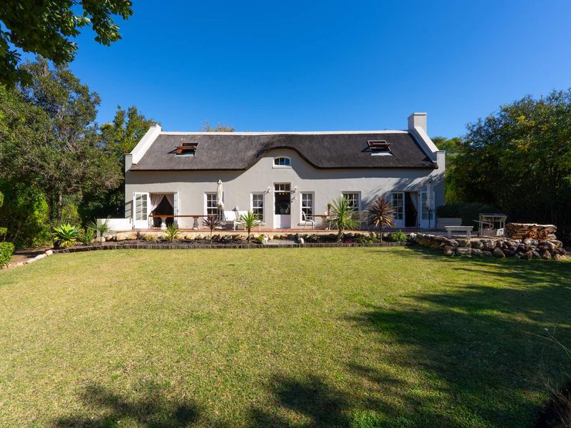 Escape the Ordinary - Photo 5