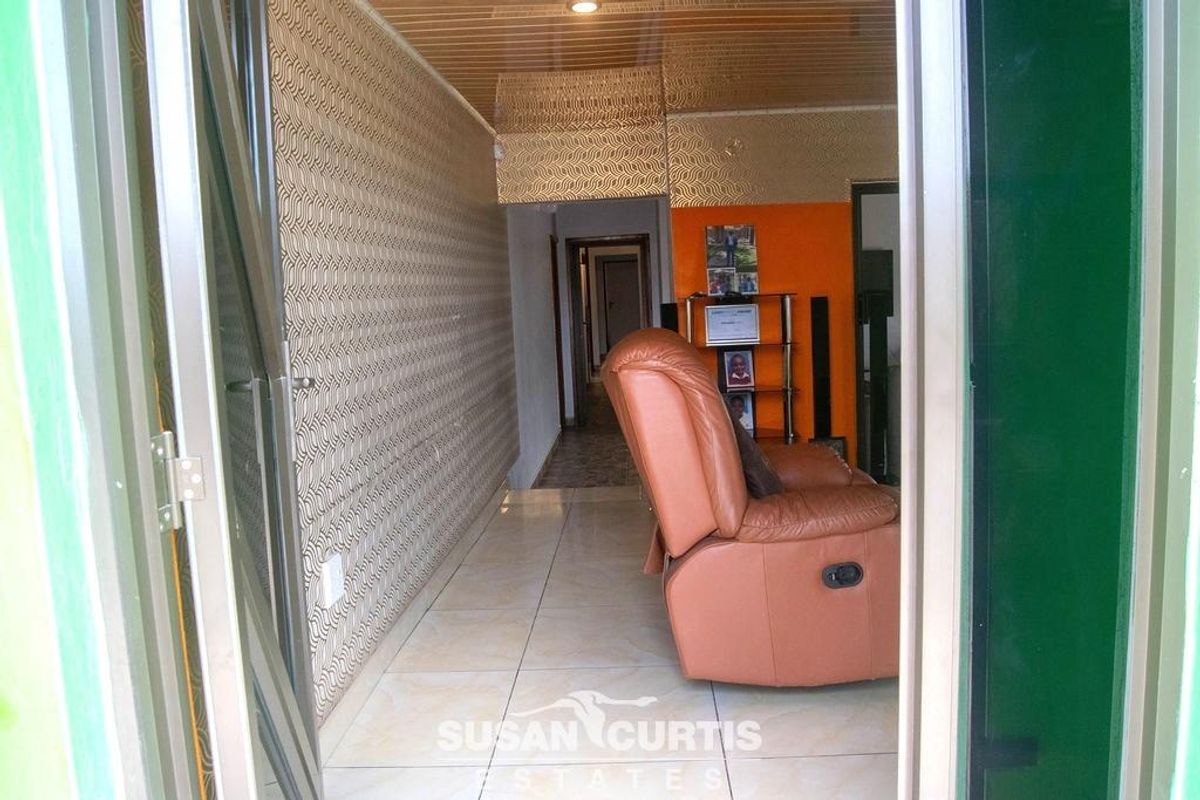 Blend of Classic & Modern - Photo 2