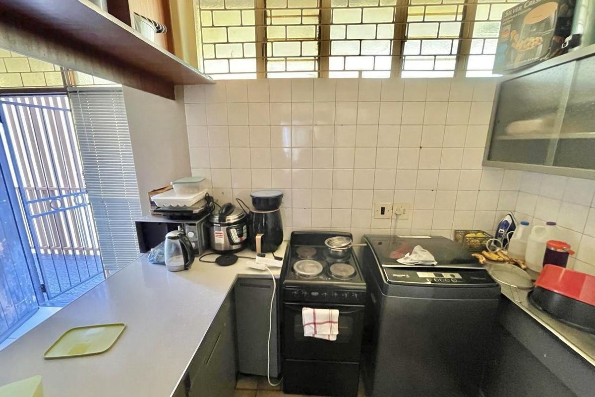 Excellent location for investment - Photo 5