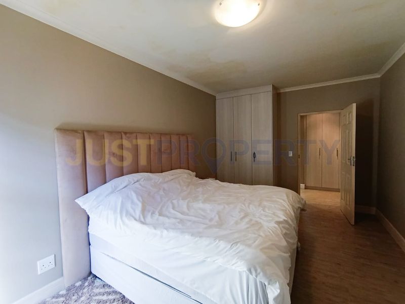 Townhouse for Sale - Photo 8