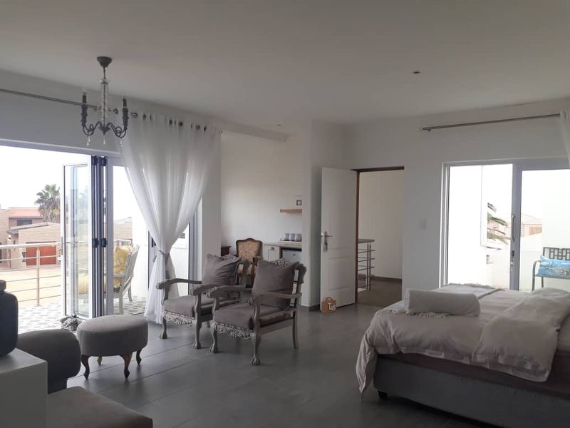 Fairy Tale Henties Home - Photo 2