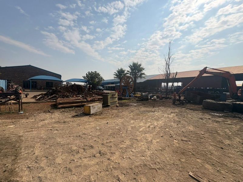 Prime 8.4ha Commercial Stand with Warehouses, Weighbridge & R59 Frontage - Photo 5