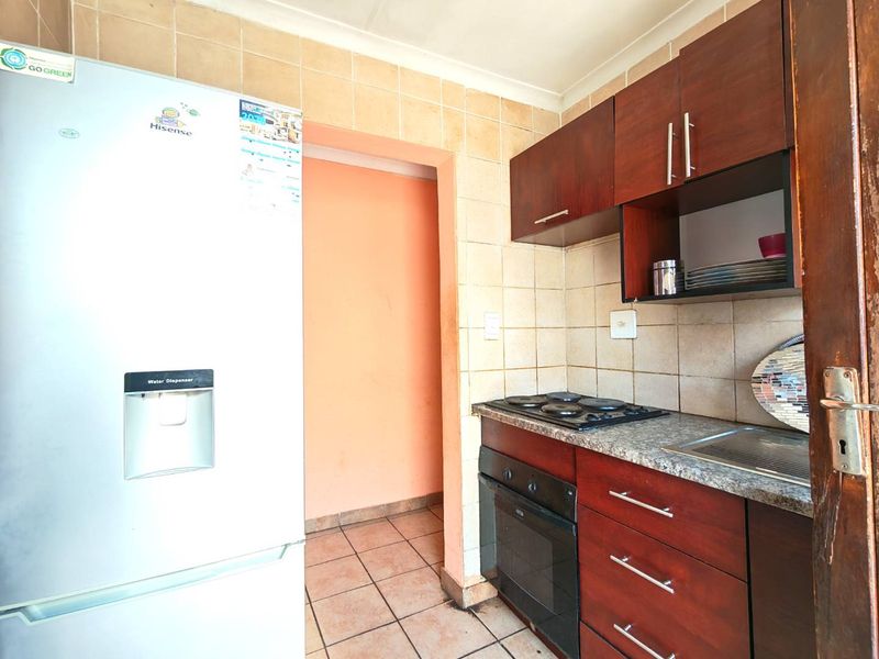 9 Bedroom  House for Sale in Cosmo City - Photo 9