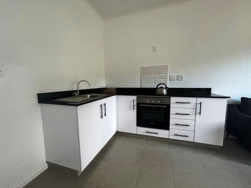 2 Bedroom Apartment for rent at The Woods Estate. - Photo 2