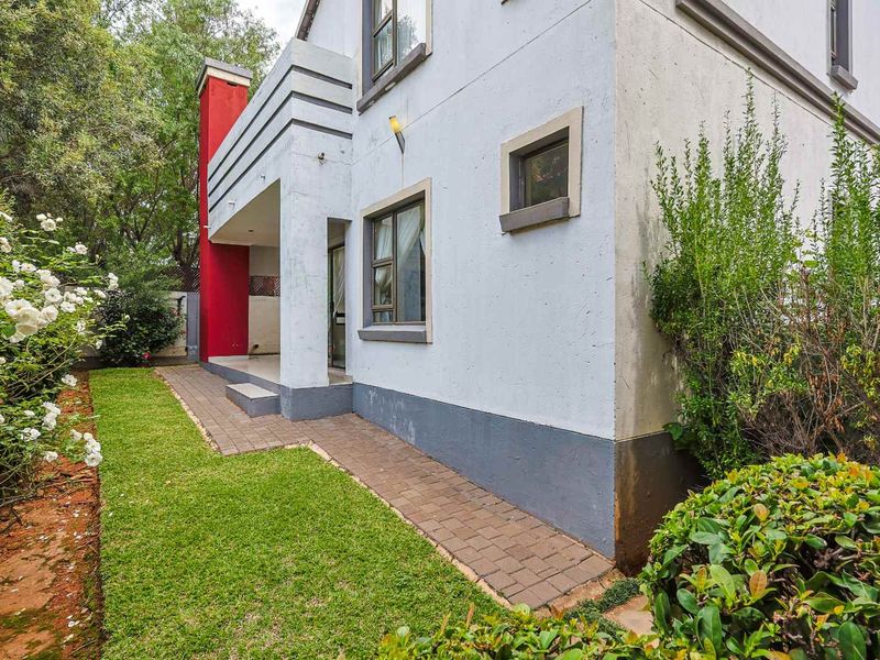 Prime 3 Bedroom Home in Exclusive Pretoria East Estate - Photo 4