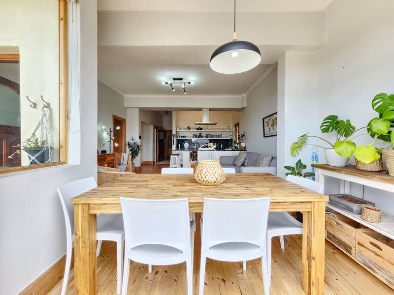 Sea Point Living In A Lovely Small Block - Photo 5