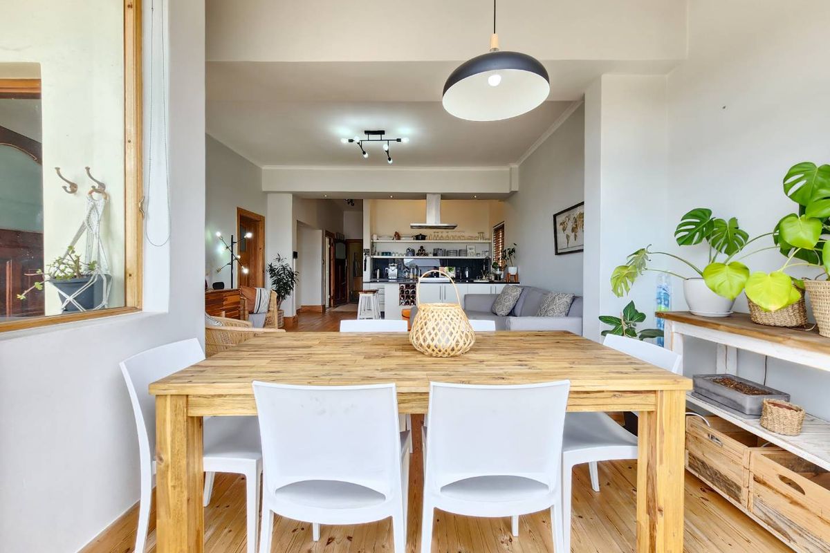 Sea Point Living In A Lovely Small Block - Photo 5