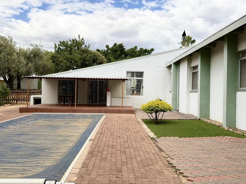 5 Bedroom House For Sale in Olympia - Photo 5