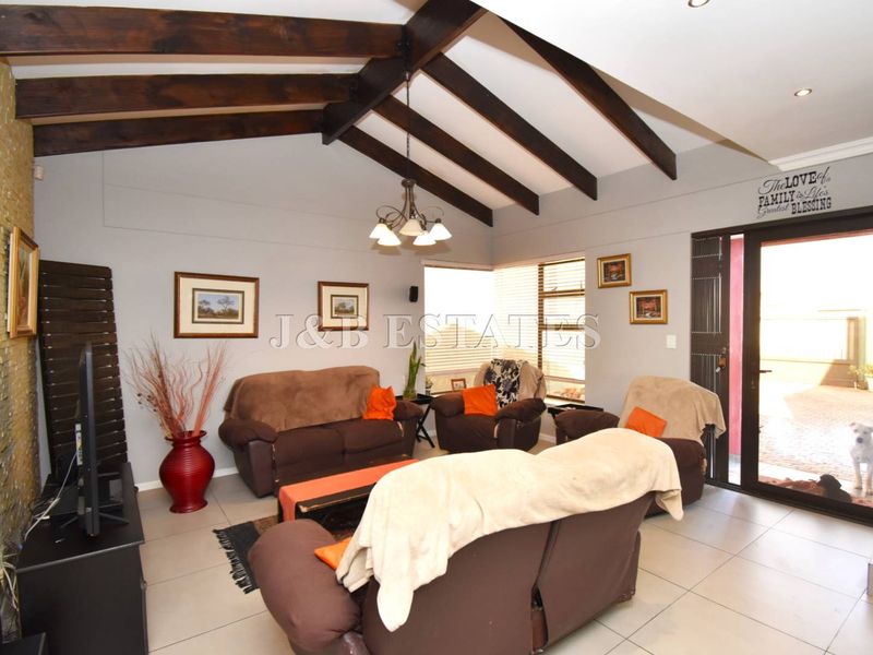 2-Storey Family House - Photo 3