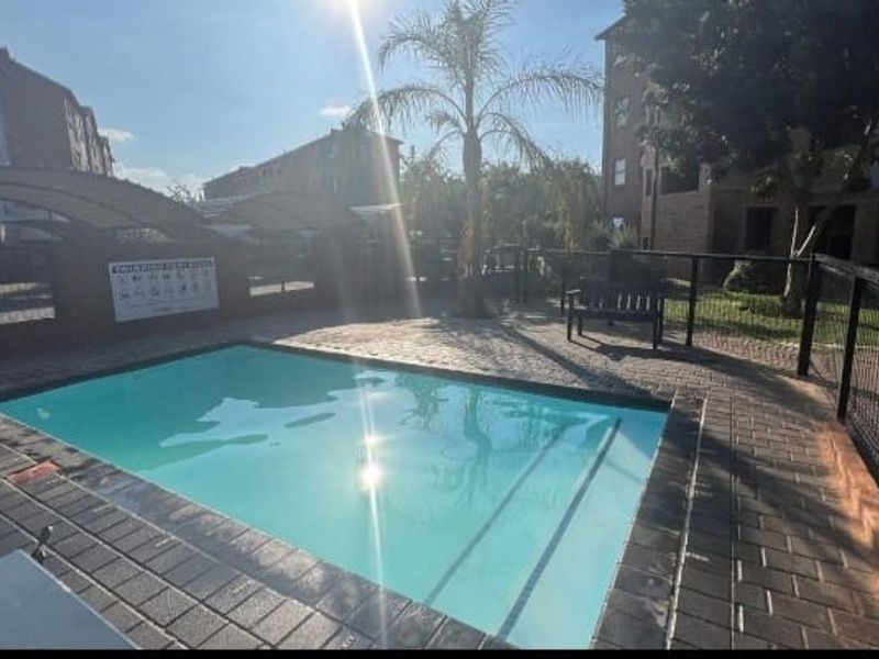 2 Bedroom Apartment in Montana Oxford Apartments - Photo 3