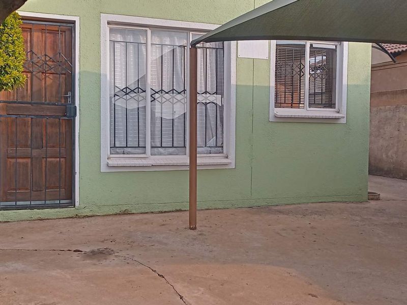 Affordable 2-Bed Home in Mahube Valley, Close to Amenities - Photo 2