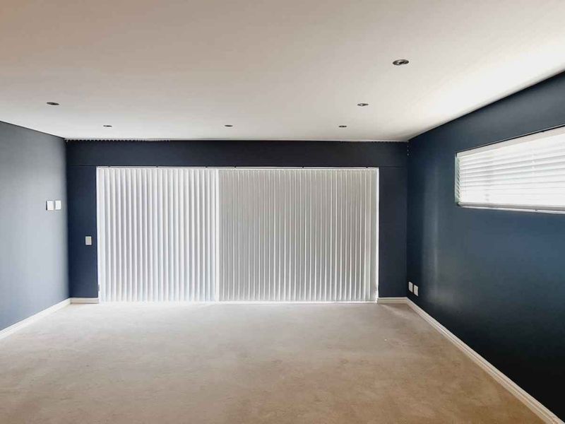 Elevated Luxury Living in Baronetcy Estate — A Spectacular 5-Bedroom Residence with Uninterrupted Table Mountain Views - Photo 10