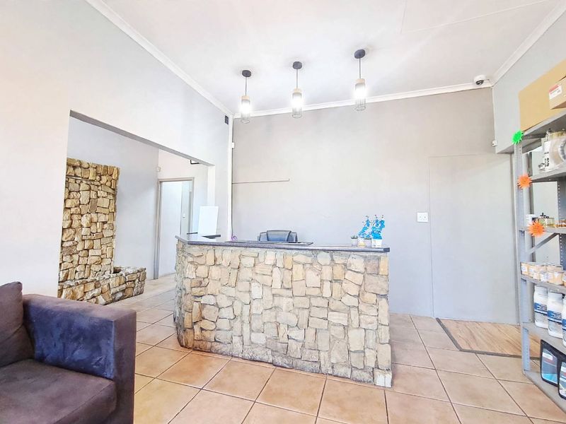 Versatile Commercial Property with Large Warehouse and Premium Amenities - Photo 4