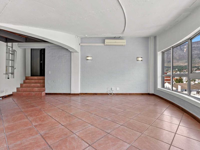 Work, play, live.  On the edge of the City - Photo 9