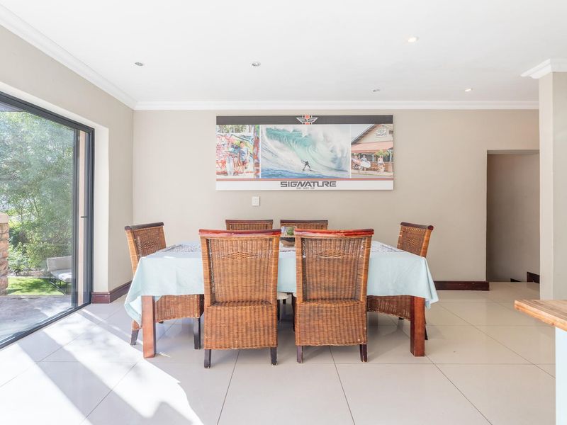 Versatile Estate Home - Photo 8