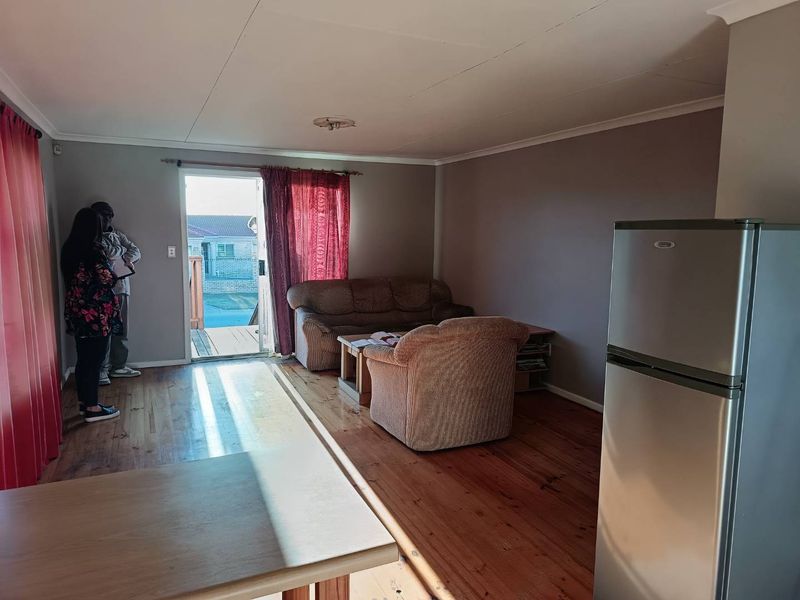 Hidden gem waiting for your personal touch - Photo 6